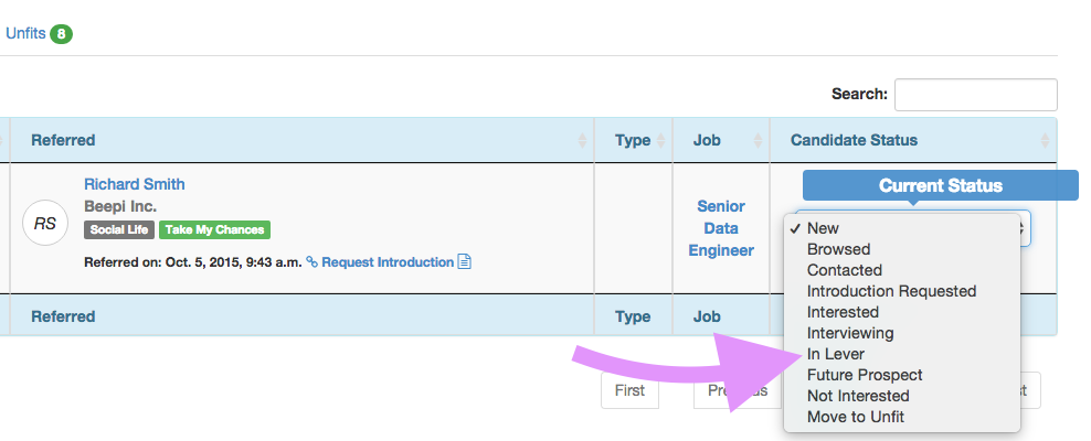 Simppler platform showing candidate listing and arrow pointing to In Lever option from Current Status ropdown menu.